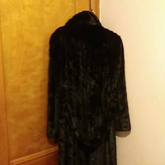 Long Length Mink Coat - Picture 2 of 4